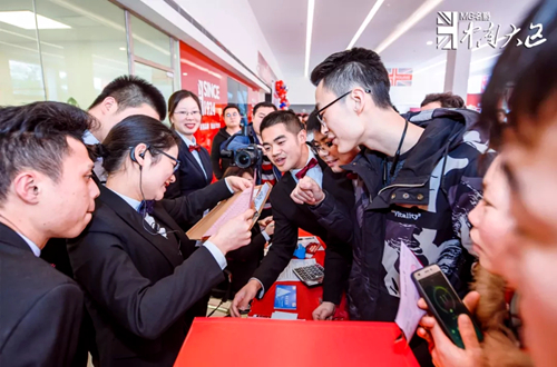 现场团购会人气爆棚.jpg