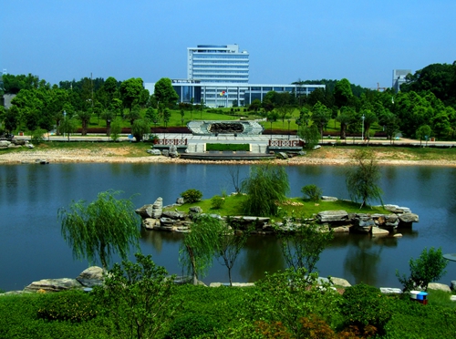 麓谷公园
